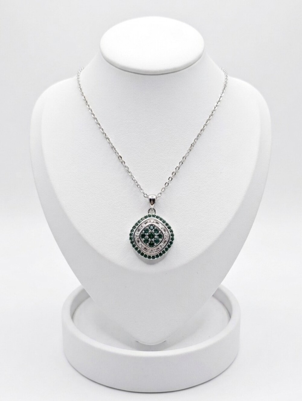 925 Sterling Silver Necklace With Green Stones [16"]